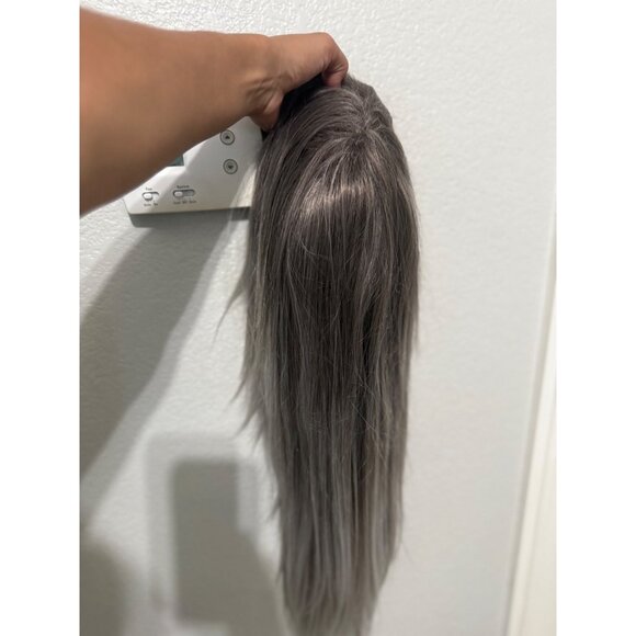 NEW 28 inch Long Ombre ash blonde glueless wig - Picture 4 of 6